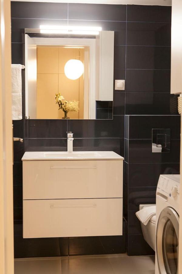 Chic & Comfortable Central Apart, Close To National Archeological Museum! เอเธนส์ ภายนอก รูปภาพ